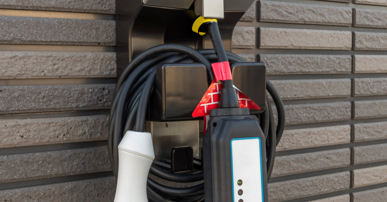 クルマ充電