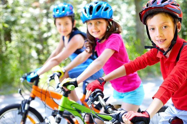 子供に自転車安全をカラダで教えます